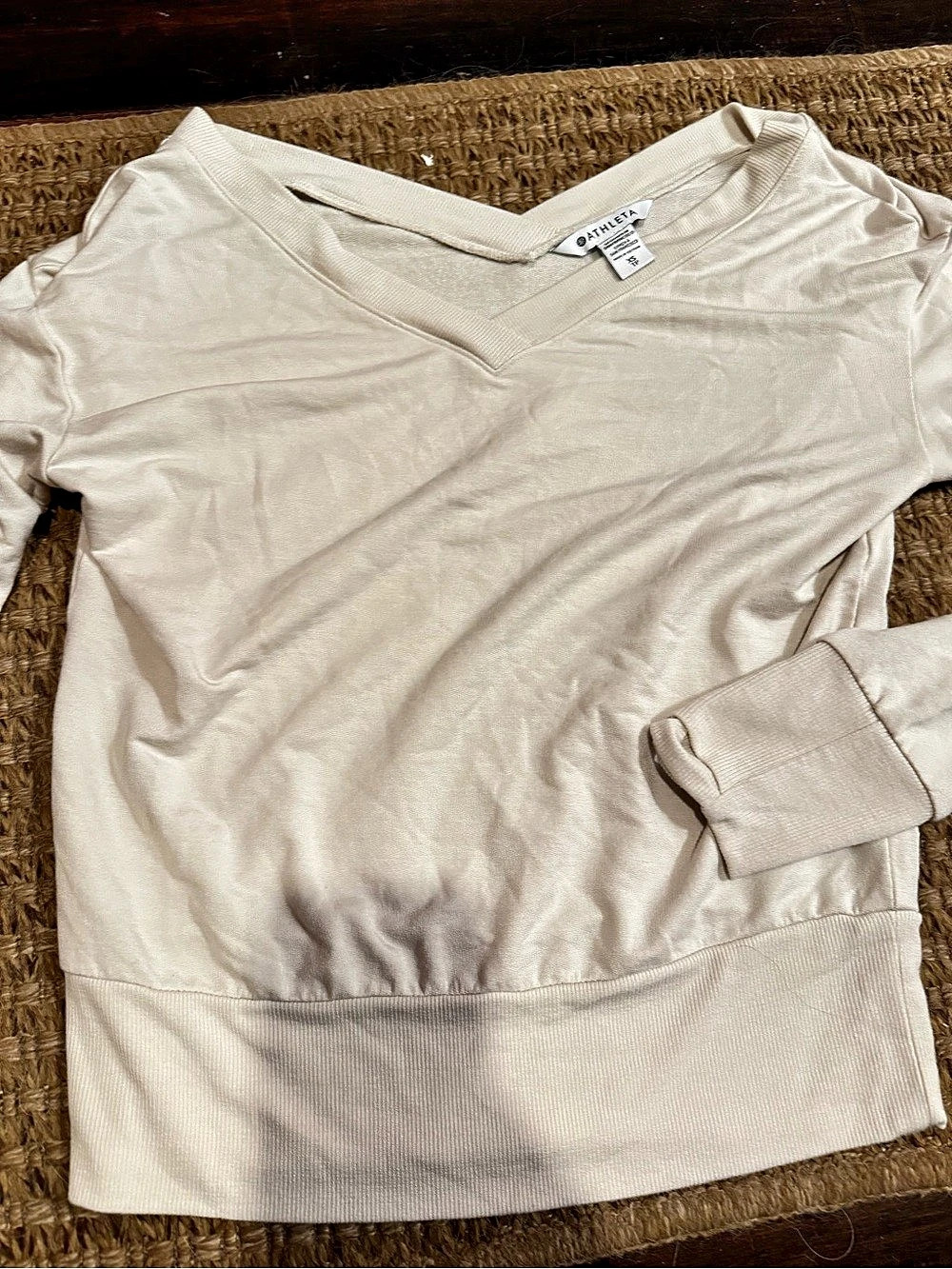 Athleta Coaster Luxe V-Neck Sweatshirt Cream XS